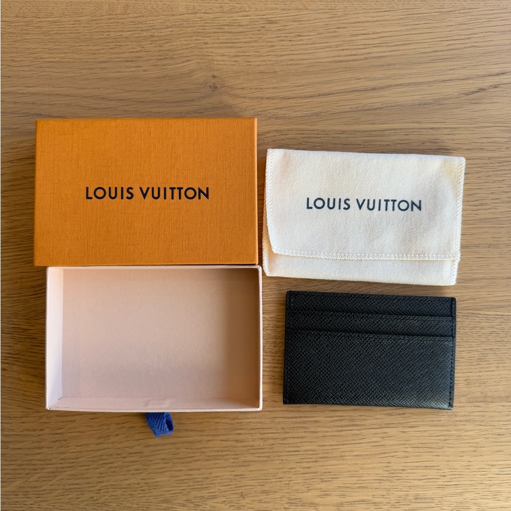 Noir Louis Vuitton Double Card Holder